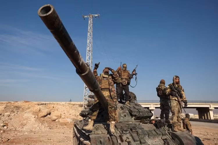 Tình hình Syria: Tướng Nga phản công thất bại, mất thêm 4 tỉnh - Hình 16 Tinh hinh Syria: Tuong Nga phan cong that bai, mat them 4 tinh-Hinh-16