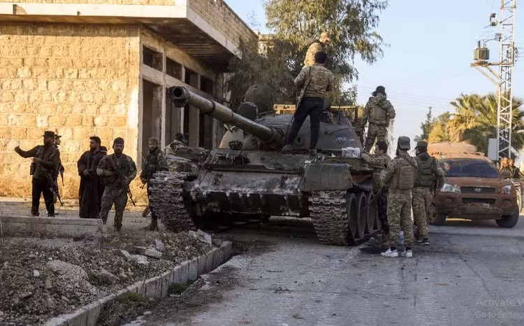 Tình hình Syria: Tướng Nga phản công thất bại, mất thêm 4 tỉnh - Hình 13 Tinh hinh Syria: Tuong Nga phan cong that bai, mat them 4 tinh-Hinh-13