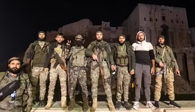 Tình hình Syria: Tướng Nga phản công thất bại, mất thêm 4 tỉnh - Hình 6 Tinh hinh Syria: Tuong Nga phan cong that bai, mat them 4 tinh-Hinh-6