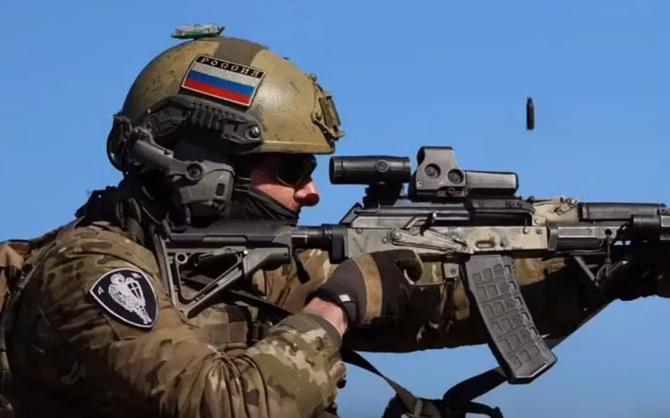 Lính Azov của Ukraine sử dụng chiến thuật mới ở thành phố Toretsk - Hình 11 Linh Azov cua Ukraine su dung chien thuat moi o thanh pho Toretsk-Hinh-11