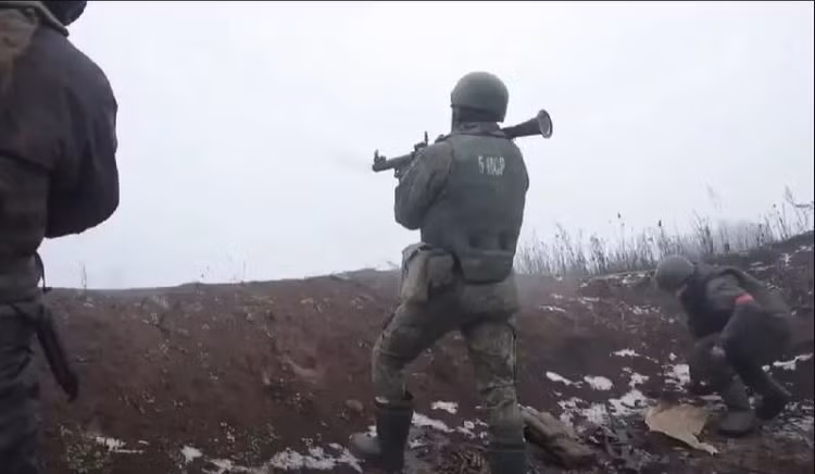 Số phận quân Ukraine ở phía nam Kurakhove giống với ở khu rừng Olgovsky - Hình 12 So phan quan Ukraine o phia nam Kurakhove giong voi o khu rung Olgovsky-Hinh-12
