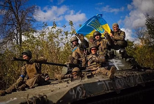 100.000 lính đào ngũ, Ukraine đối mặt với tình trạng khó khăn - Hình 2 100.000 linh dao ngu, Ukraine doi mat voi tinh trang kho khan-Hinh-2