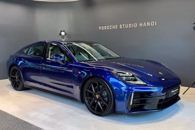 Tận thấy Porsche Panamera 2025 từ 6,42 tỷ vừa ra mắt Việt Nam Tan thay Porsche Panamera 2025 tu 6,42 ty vua ra mat Viet Nam