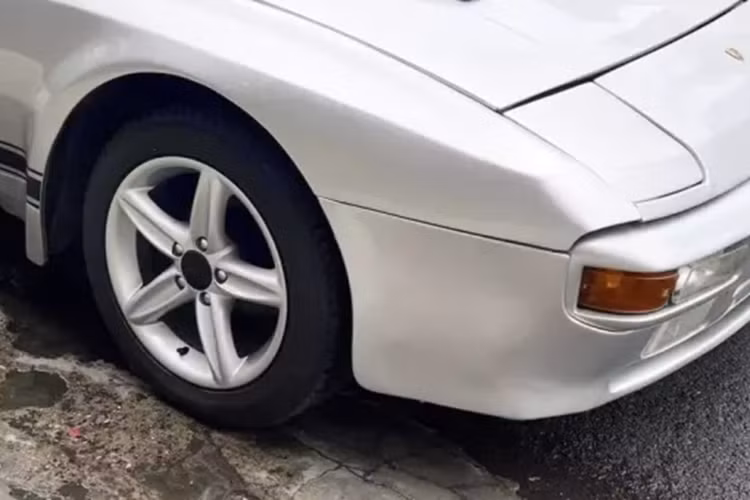 Porsche 944 của Qua Vũ "bỏ xó" gần 1 năm, lần đầu xuống phố - Hình 6 Porsche 944 cua Qua Vu