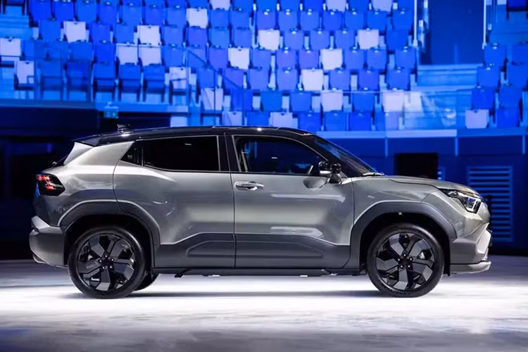 Cận cảnh Suzuki e Vitara 2025 mới, khởi điểm 602 triệu đồng - Hình 5 Can canh Suzuki e Vitara 2025 moi, khoi diem 602 trieu dong-Hinh-5