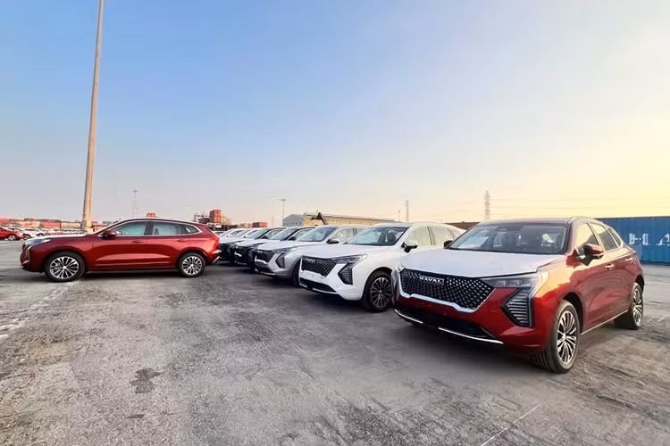 Haval Jolion bằng xương bằng thịt về Việt Nam, giá dưới 700 triệu? Haval Jolion bang xuong bang thit ve Viet Nam, gia duoi 700 trieu?