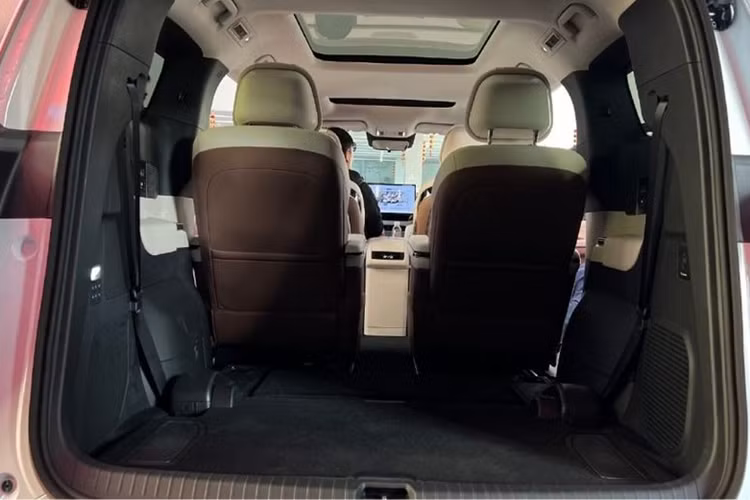 BYD Xia 2025 sang chảnh như Toyota Alphard chưa đến 1 tỷ đồng - Hình 4 BYD Xia 2025 sang chanh nhu Toyota Alphard chua den 1 ty dong-Hinh-4