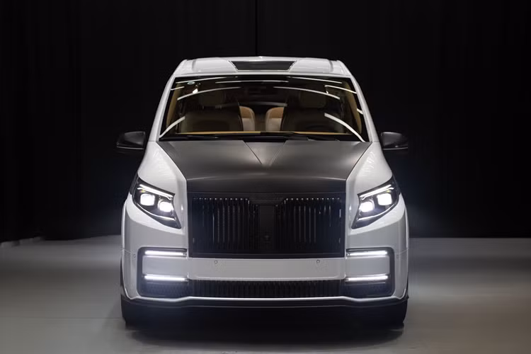 Mercedes-Benz V-Class “biến hình” toàn diện với gói độ Mansory - Hình 7 Mercedes-Benz V-Class “bien hinh” toan dien voi goi do Mansory-Hinh-7