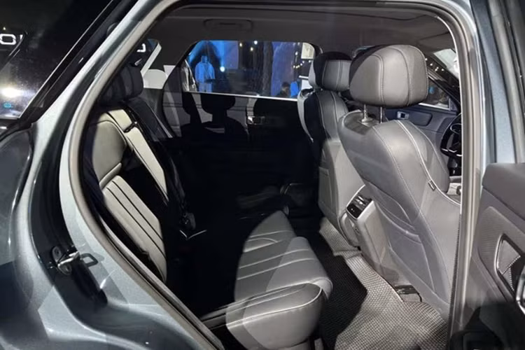 Jaecoo J7 PHEV tại Việt Nam bất ngờ giảm tới 90 triệu đồng - Hình 4 Jaecoo J7 PHEV tai Viet Nam bat ngo giam toi 90 trieu dong-Hinh-4