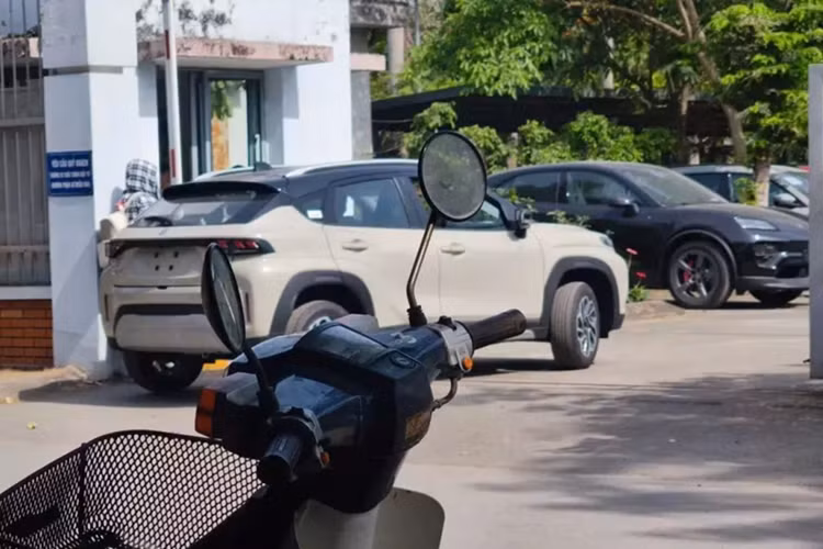 Suzuki Fronx ve Viet Nam co gi 