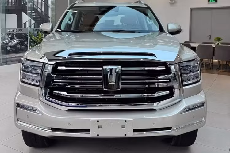 Tank 500 tại Việt Nam, từ 2,137 tỷ đồng "đấu" Toyota Land Cruiser - Hình 3 Tank 500 tai Viet Nam, tu 2,137 ty dong