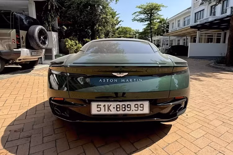 Aston Martin DB11 vừa ra biển khủng, đại gia Việt rao bán 13 tỷ - Hình 2 Aston Martin DB11 vua ra bien khung, dai gia Viet rao ban 13 ty-Hinh-2