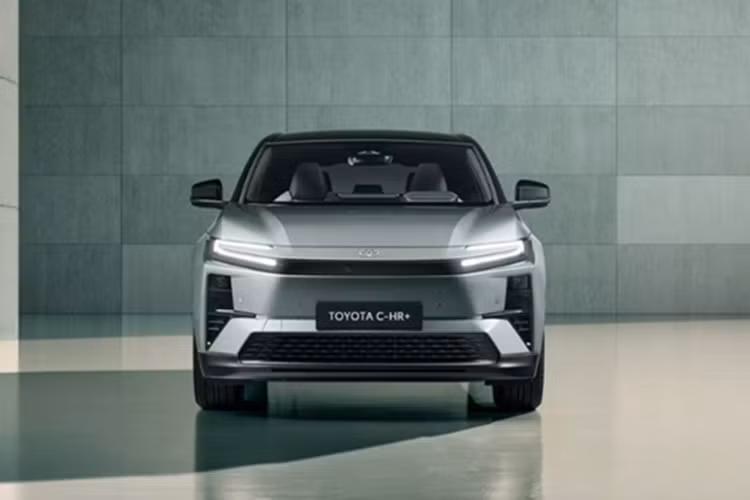 SUV điện Toyota C-HR+ 2025 ra mắt, cùng phân khúc VinFast VF8 - Hình 2 SUV dien Toyota C-HR+ 2025 ra mat, cung phan khuc VinFast VF8-Hinh-2
