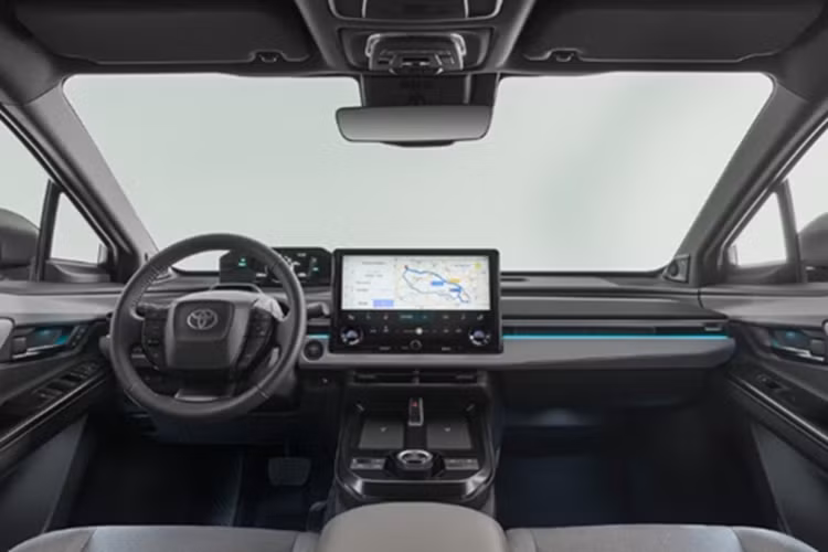 SUV điện Toyota C-HR+ 2025 ra mắt, cùng phân khúc VinFast VF8 - Hình 3 SUV dien Toyota C-HR+ 2025 ra mat, cung phan khuc VinFast VF8-Hinh-3