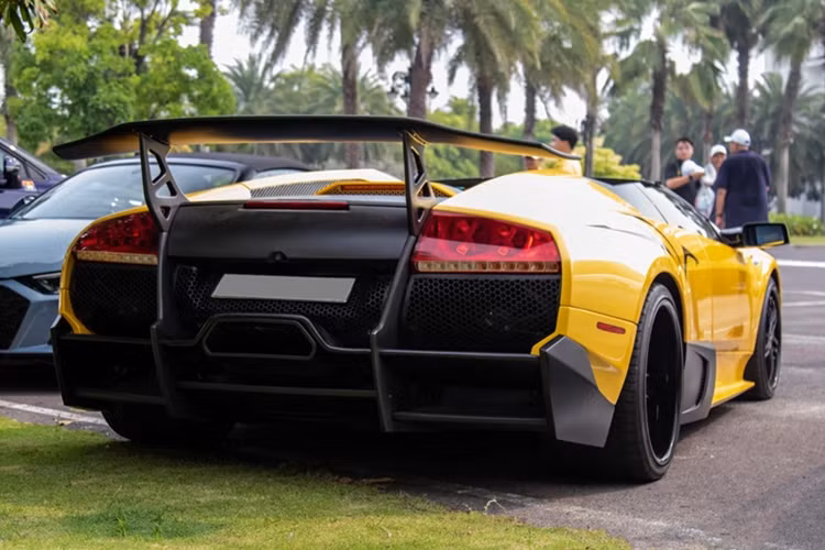 Chiếc Lamborghini Murcielago LP640-4 độc nhất Việt Nam tái xuất - Hình 8 Chiec Lamborghini Murcielago LP640-4 doc nhat Viet Nam tai xuat-Hinh-8