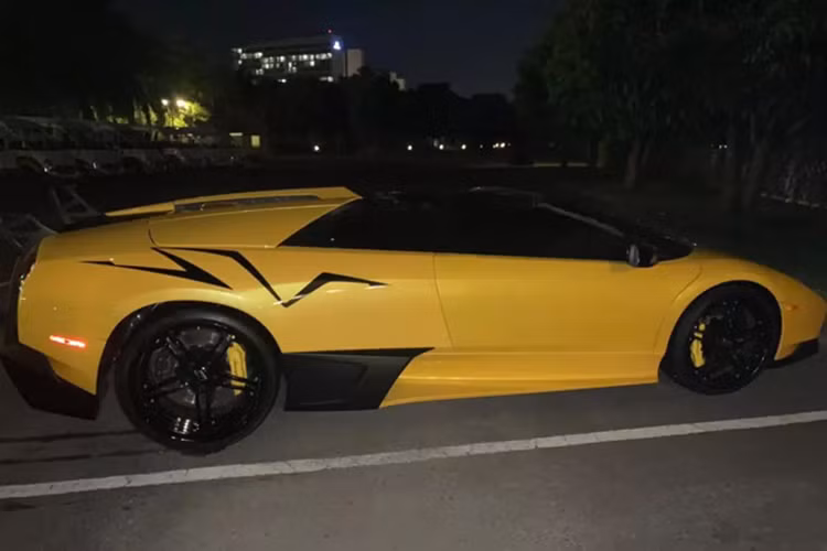 Chiếc Lamborghini Murcielago LP640-4 độc nhất Việt Nam tái xuất - Hình 4 Chiec Lamborghini Murcielago LP640-4 doc nhat Viet Nam tai xuat-Hinh-4