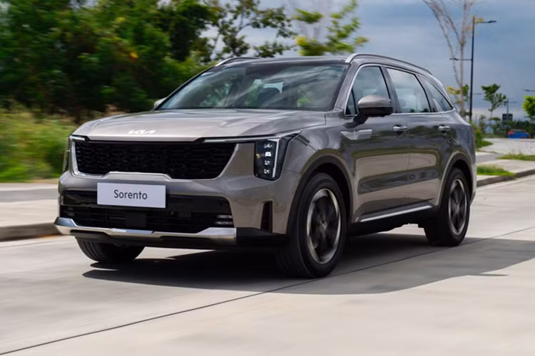 Kia Sorento 2025 sap ra mat Viet Nam, Hyundai SantaFe de chung-Hinh-3