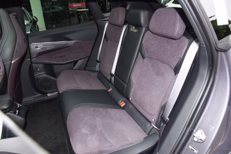 Lynk & Co 08 từ 1,5 tỷ về Việt Nam, "đấu" Hyundai SantaFe - Hình 6 Lynk & Co 08 tu 1,5 ty ve Viet Nam,