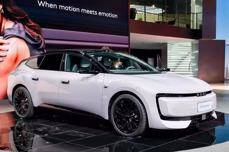 AUDI E5 Sportback - xe sang chạy điện chào hàng đại gia Trung Quốc - Hình 9 AUDI E5 Sportback - xe sang chay dien chao hang dai gia Trung Quoc-Hinh-9