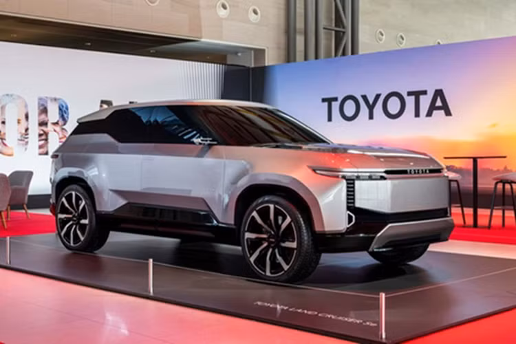Toyota sắp ra mắt 3 ôtô điện mới, có bán tải chạy điện - Hình 7 Toyota sap ra mat 3 oto dien moi, co ban tai chay dien-Hinh-7