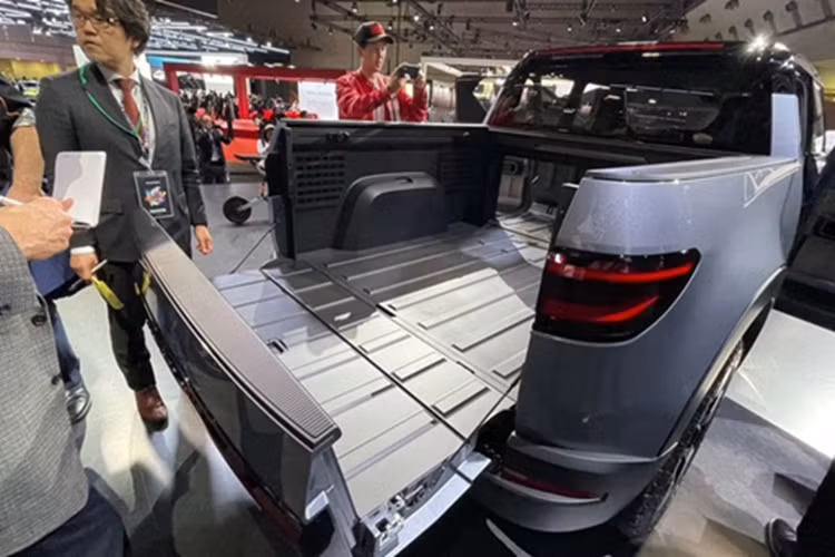 Toyota sắp ra mắt 3 ôtô điện mới, có bán tải chạy điện - Hình 4 Toyota sap ra mat 3 oto dien moi, co ban tai chay dien-Hinh-4