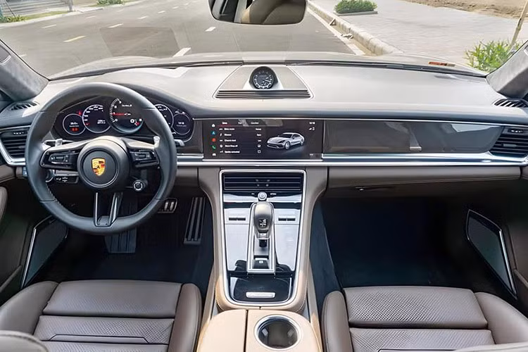 Porsche Panamera Turbo S của "Qua Vũ" rớt giá còn hơn 9 tỷ đồng - Hình 4 Porsche Panamera Turbo S cua