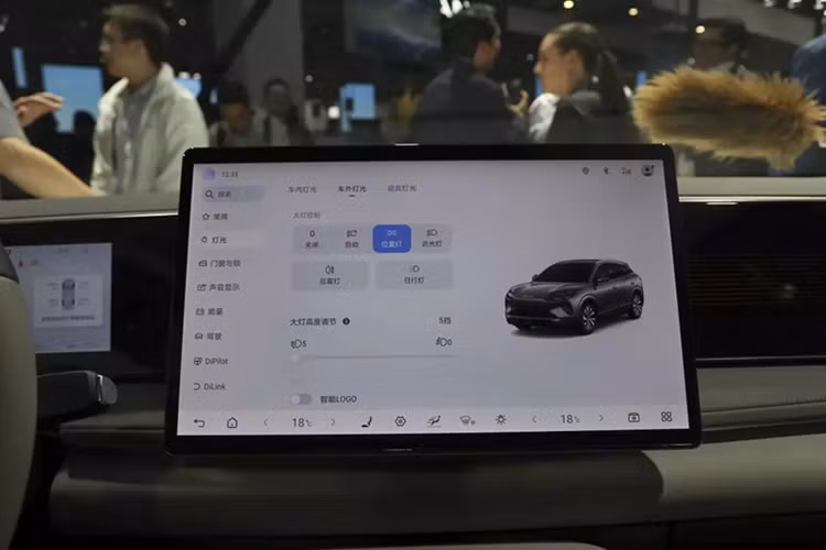 BYD Sealion 06 - SUV điện hạng trung như Hyundai, chỉ 560 triệu đồng - Hình 9 BYD Sealion 06 - SUV dien hang trung nhu Hyundai, chi 560 trieu dong-Hinh-9