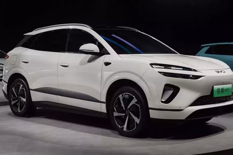 BYD Sealion 06 - SUV điện hạng trung như Hyundai, chỉ 560 triệu đồng - Hình 3 BYD Sealion 06 - SUV dien hang trung nhu Hyundai, chi 560 trieu dong-Hinh-3