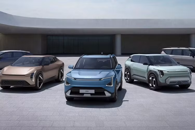 Kia sắp trình làng ba mẫu ôtô mới tại EV Day 2025 - Hình 5 Kia sap trinh lang ba mau oto moi tai EV Day 2025-Hinh-5