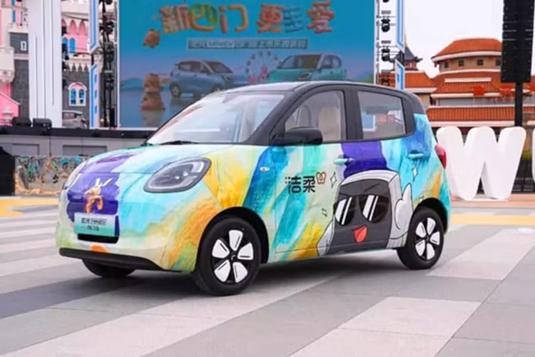 Cận cảnh Wuling Hongguang Mini EV 5 cửa siêu rẻ từ 147 triệu đồng Can canh Wuling Hongguang Mini EV 5 cua sieu re tu 147 trieu dong