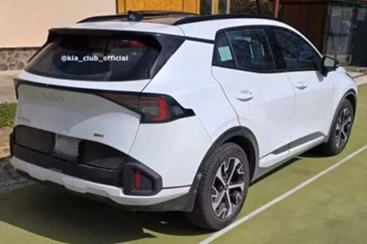 Kia Sportage 2025 trục cơ sở ngắn lộ diện, dự kiến giá "mềm" hơn - Hình 3 Kia Sportage 2025 truc co so ngan lo dien, du kien gia