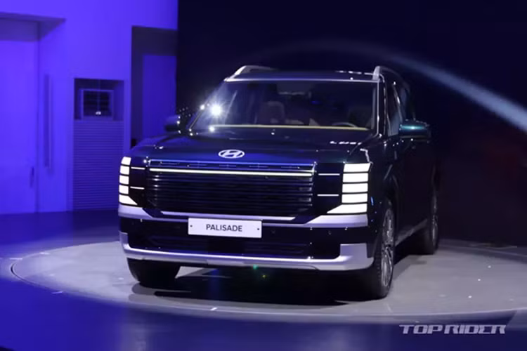 Ngắm Hyundai Palisade 2025 "bằng xương bằng thịt" từ 851 triệu đồng - Hình 2 Ngam Hyundai Palisade 2025