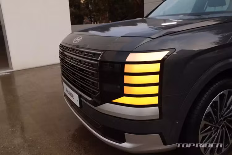 Ngắm Hyundai Palisade 2025 "bằng xương bằng thịt" từ 851 triệu đồng - Hình 4 Ngam Hyundai Palisade 2025