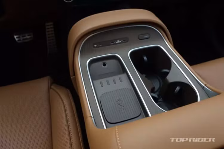Ngắm Hyundai Palisade 2025 "bằng xương bằng thịt" từ 851 triệu đồng - Hình 12 Ngam Hyundai Palisade 2025