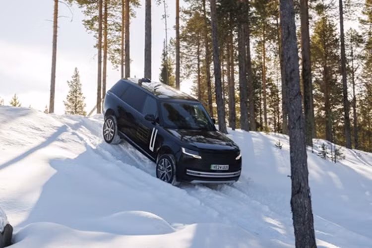 Range Rover Electric hé lộ bộ pin 117 kWh, công nghệ xịn sò - Hình 6 Range Rover Electric he lo bo pin 117 kWh, cong nghe xin so-Hinh-6