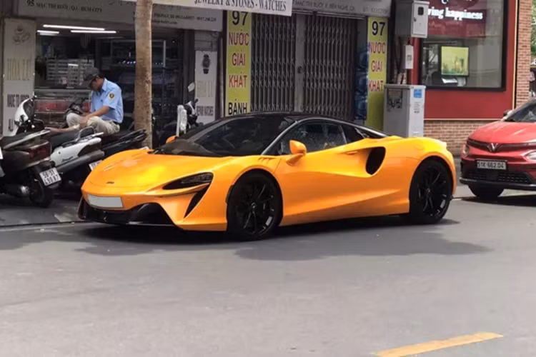McLaren Artura Spider gần 17 tỷ "kín tiếng" của đại gia Sài Gòn McLaren Artura Spider gan 17 ty