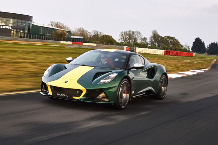 Lotus Emira Clark Edition tu 3.79 ty dong, tri an Jim Clark-Hinh-5