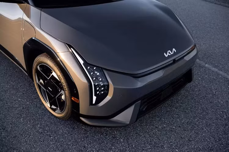 Kia EV4 hatchback và sedan - “món lạ” cho thị trường ôtô điện - Hình 4 Kia EV4 hatchback va sedan - “mon la” cho thi truong oto dien-Hinh-4