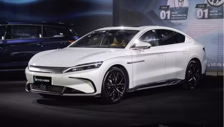 Tesla, BYD, Volkswagen và Stellantis bị cáo buộc lừa dối khách hàng - Hình 2 Tesla, BYD, Volkswagen va Stellantis bi cao buoc lua doi khach hang-Hinh-2