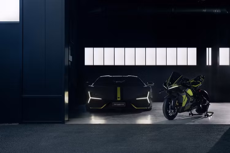 Ducati Panigale V4 Lamborghini - 