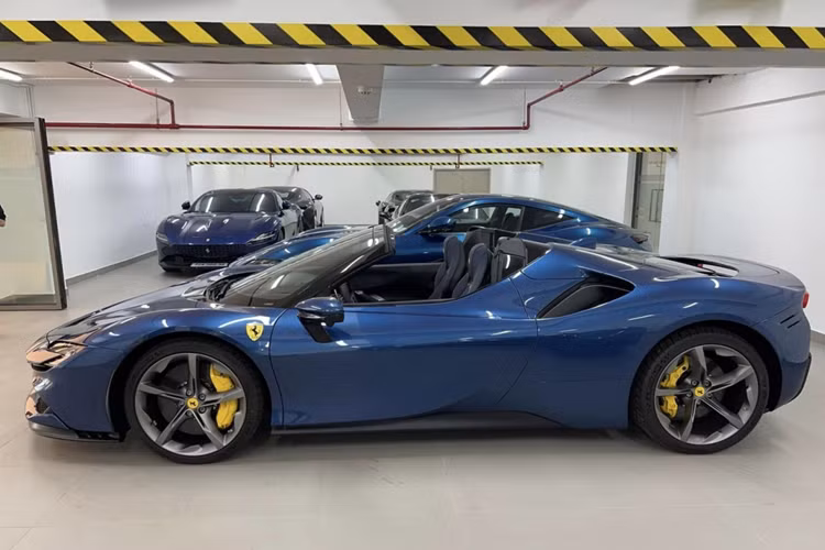 Ferrari SF90 Spider gần 55 tỷ của Cường Đô la "tái xuất" - Hình 7 Ferrari SF90 Spider gan 55 ty cua Cuong Do la