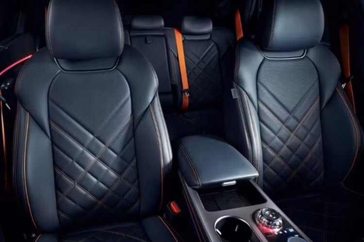 Genesis GV70 2025 mới chỉ từ 1,22 tỷ đồng, "đấu" Mercedes-Benz GLC - Hình 6 Genesis GV70 2025 moi chi tu 1,22 ty dong,