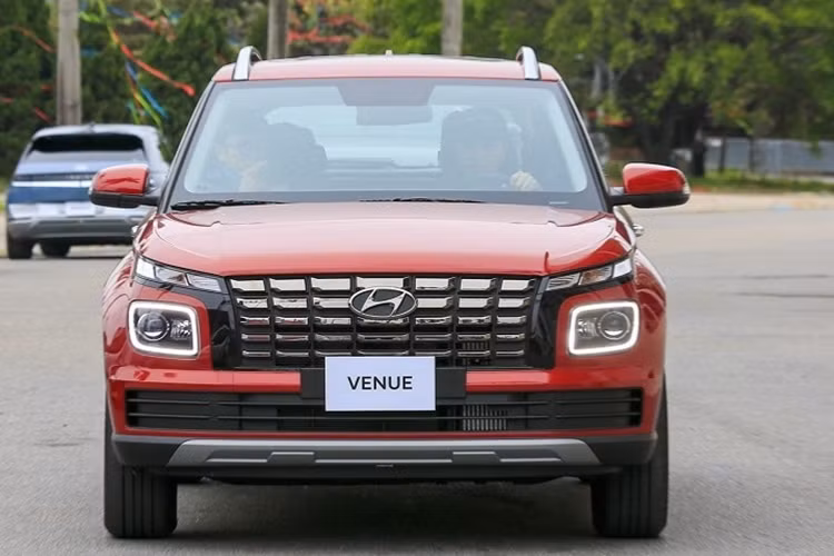 Hyundai Venue 2025 trang bị “xịn sò“, chỉ từ 359 triệu đồng - Hình 8 Hyundai Venue 2025 trang bi “xin so“, chi tu 359 trieu dong-Hinh-8