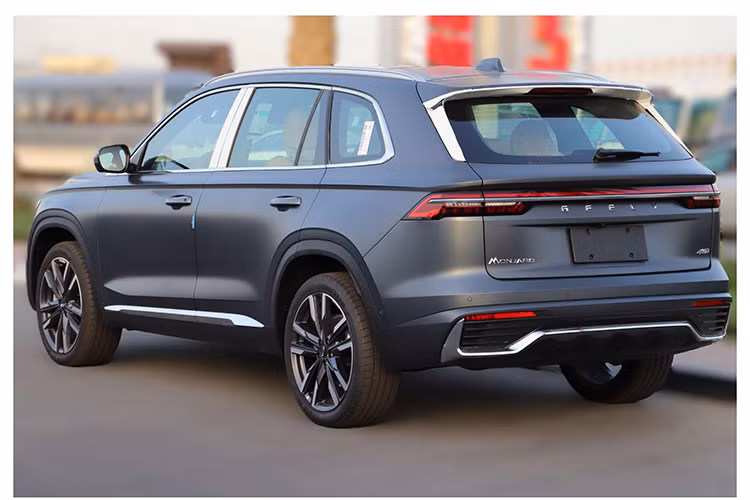 Geely Monjaro sắp về Việt Nam, cạnh tranh "thánh lật" Toyota Fortuner? - Hình 4 Geely Monjaro sap ve Viet Nam, canh tranh