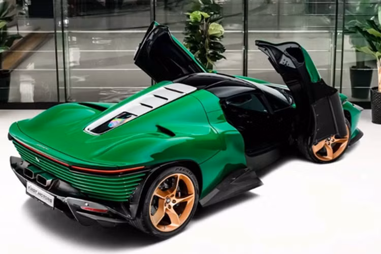 Ferrari Daytona SP3 màu BP Green "độc nhất" không dưới 76 tỷ đồng - Hình 10 Ferrari Daytona SP3 mau BP Green