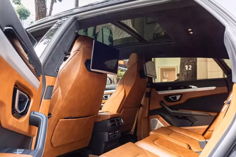 Tận thấy siêu SUV Lamborghini Urus chỉ hơn 12 tỷ ở Hà Nội - Hình 6 Tan thay sieu SUV Lamborghini Urus chi hon 12 ty o Ha Noi-Hinh-6