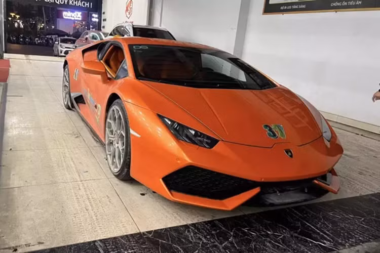 “Đại gia đồng nát” Nghệ An bán Lamborghini Huracan sau 1 năm “Dai gia dong nat” Nghe An ban Lamborghini Huracan sau 1 nam