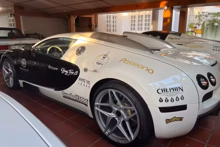 Bugatti Veyron gần 50 tỷ đã có mặt tại Việt Nam tròn 13 năm - Hình 4 Bugatti Veyron gan 50 ty da co mat tai Viet Nam tron 13 nam-Hinh-4