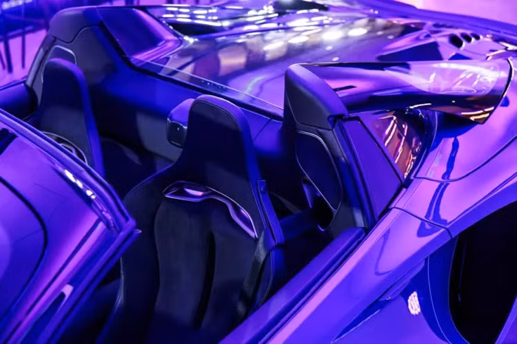 McLaren Artura Spider bac ty dau tien 