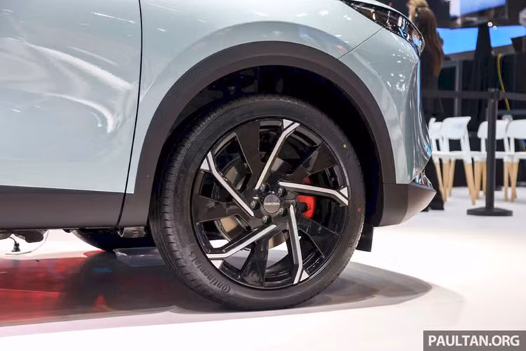 Omoda C7 PHEV 2025 - CUV cỡ C "ăn xăng" chỉ 4,89 lít/100km - Hình 3 Omoda C7 PHEV 2025 - CUV co C